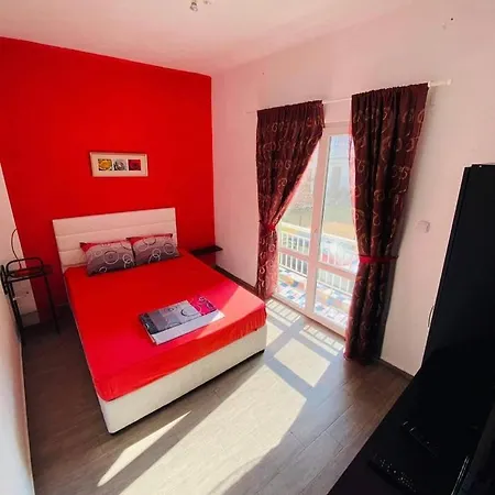 Color Apartment *